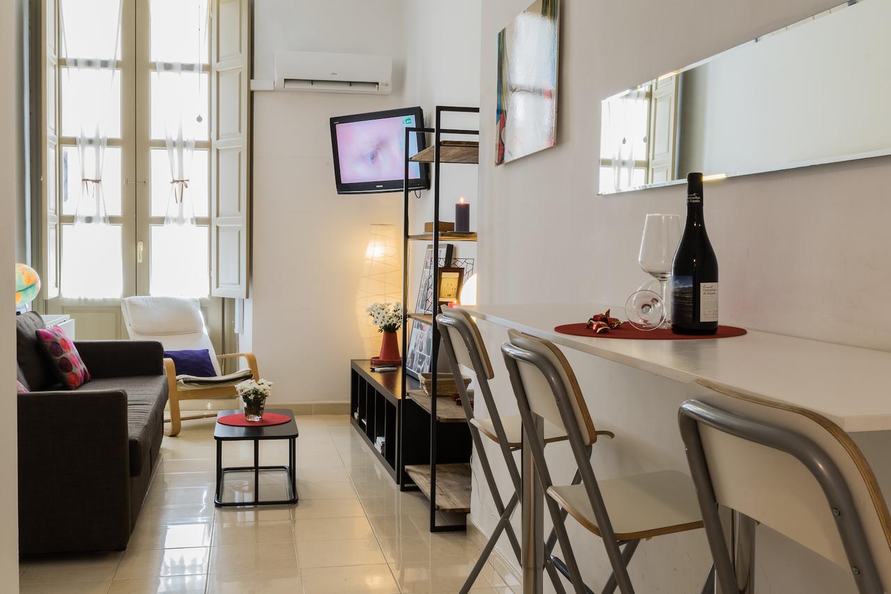 Malama Apartamentos Turisticos Málaga Kültér fotó